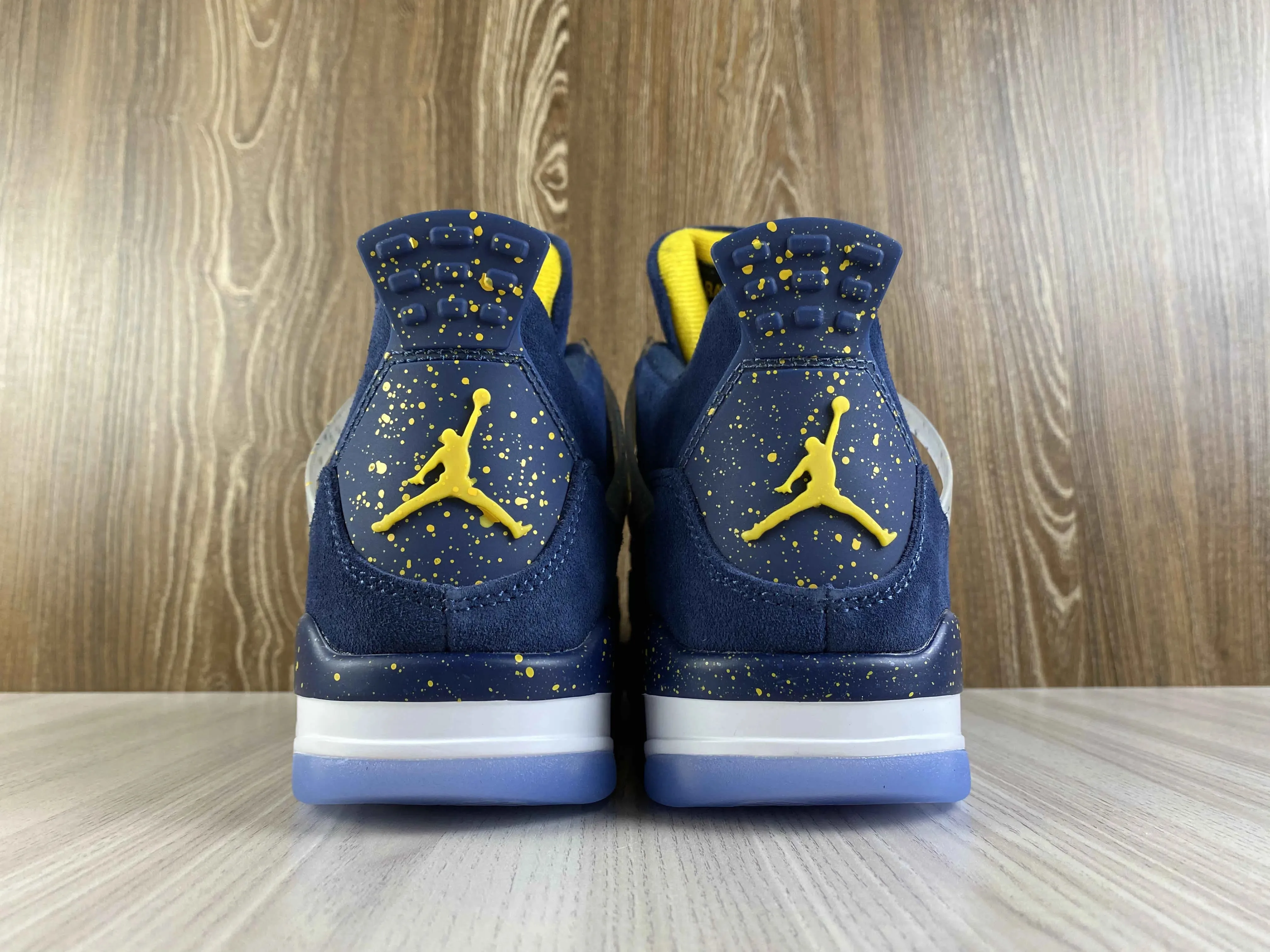 Classic Retro 4 Sneakers - Michigan