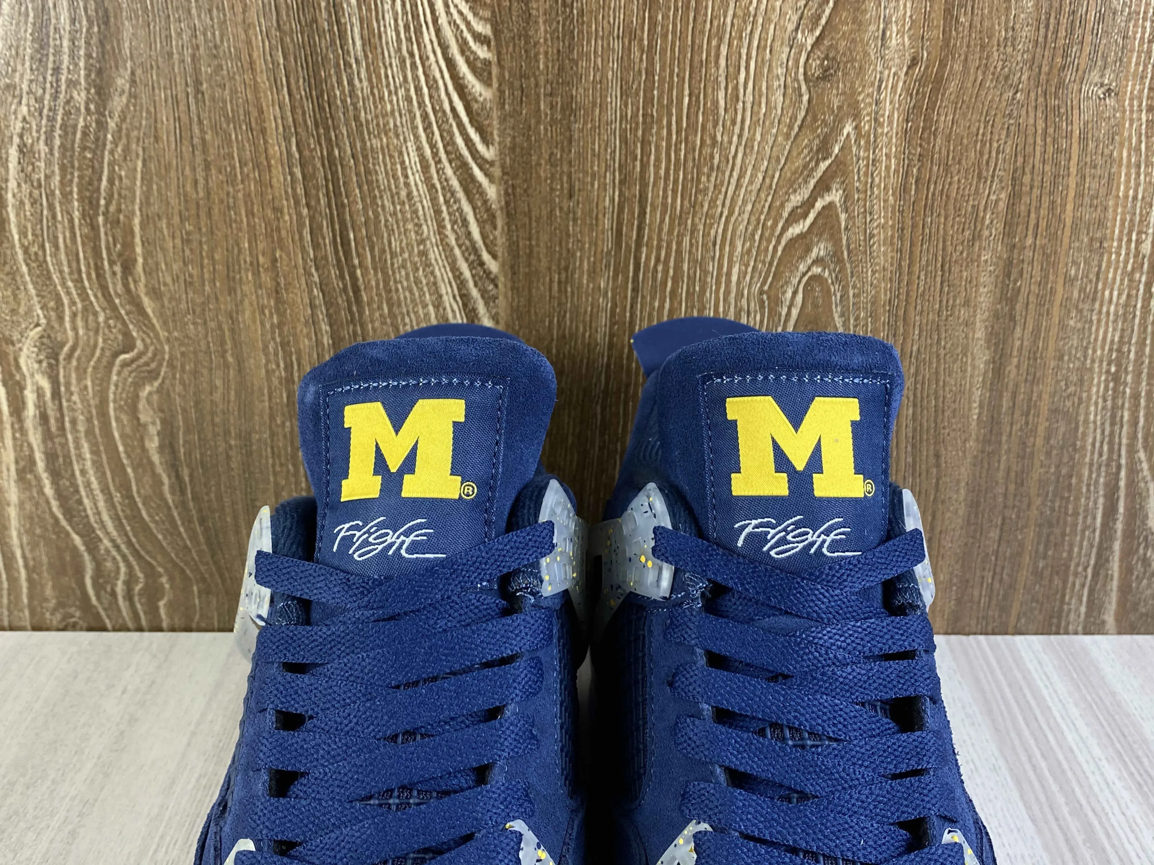 Classic Retro 4 Sneakers - Michigan