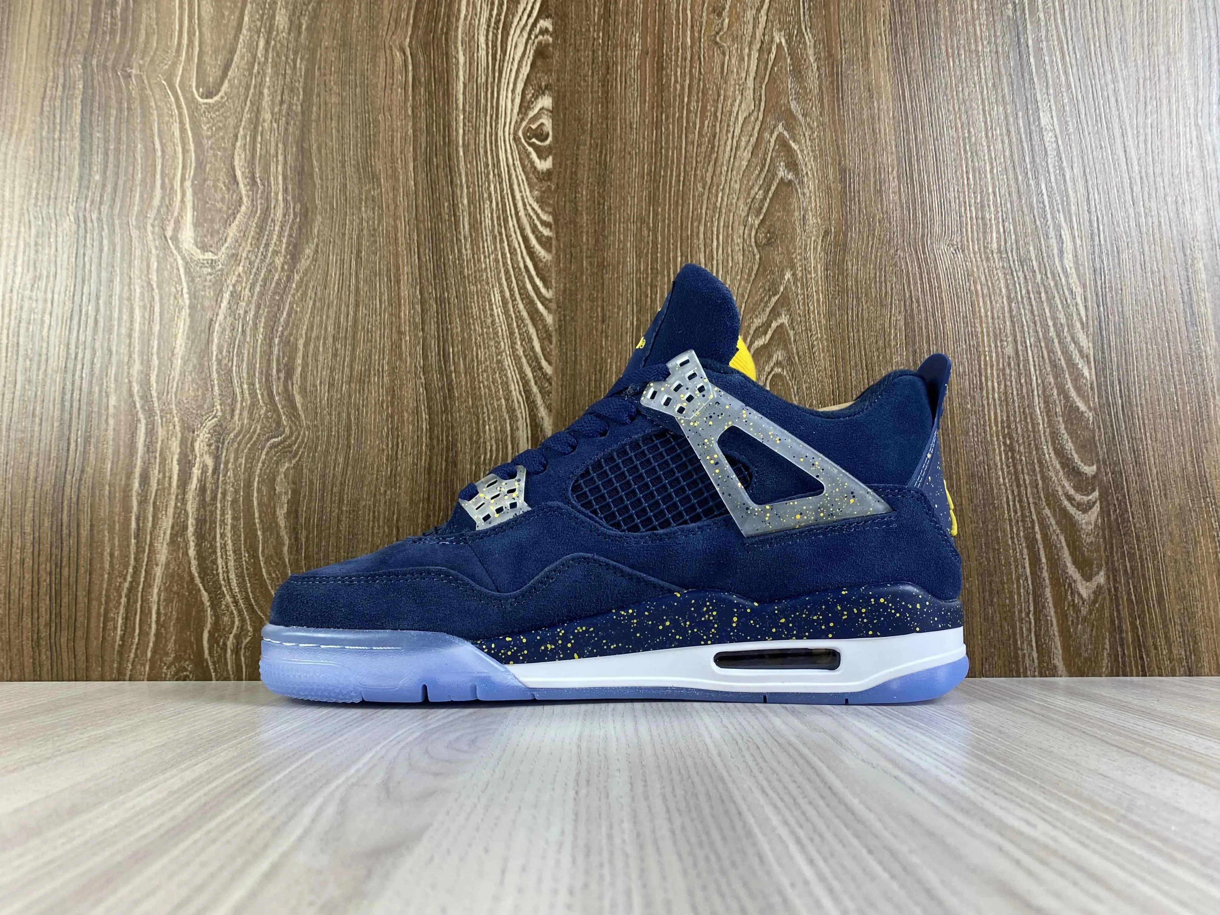 Classic Retro 4 Sneakers - Michigan