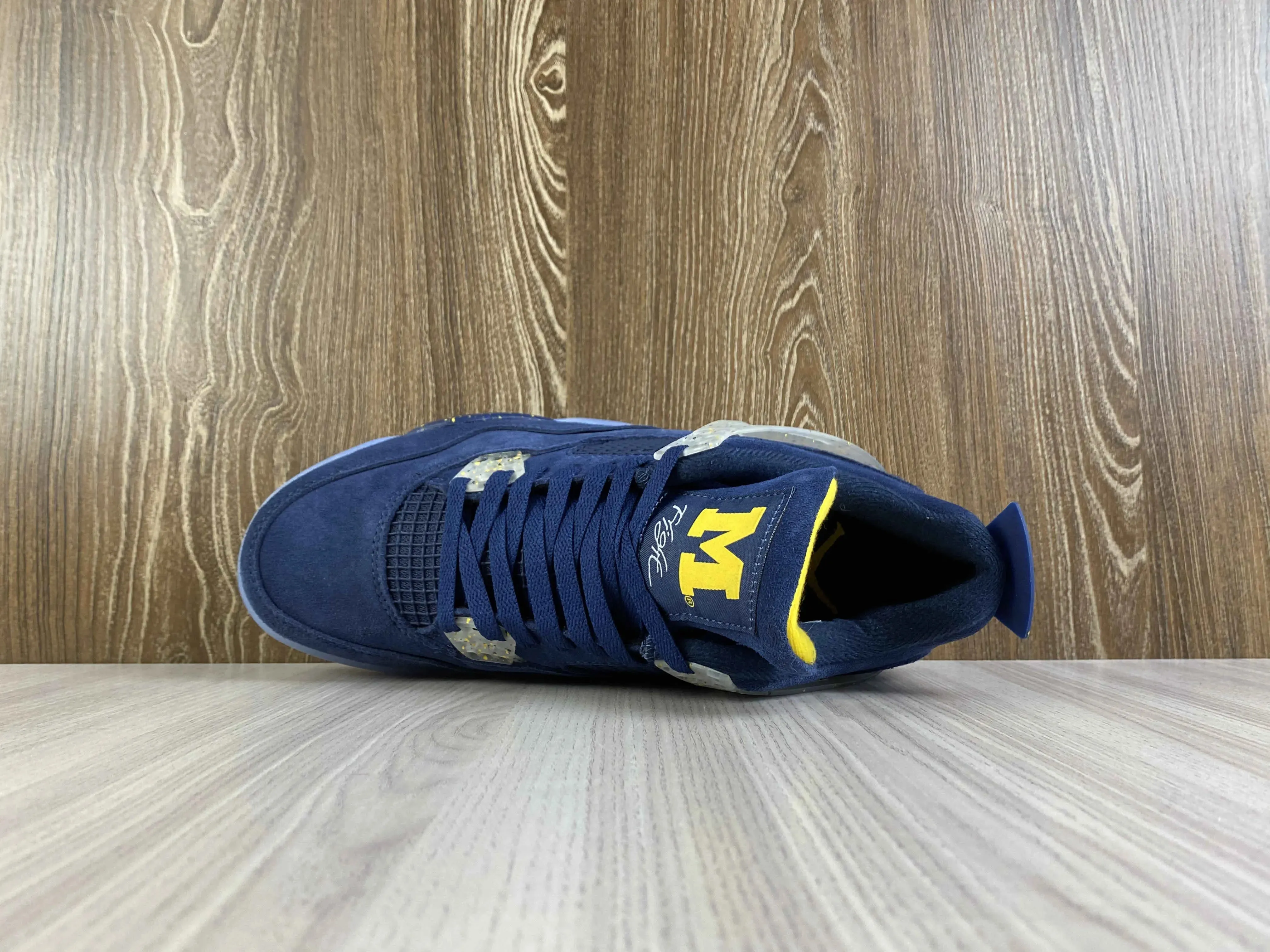 Classic Retro 4 Sneakers - Michigan