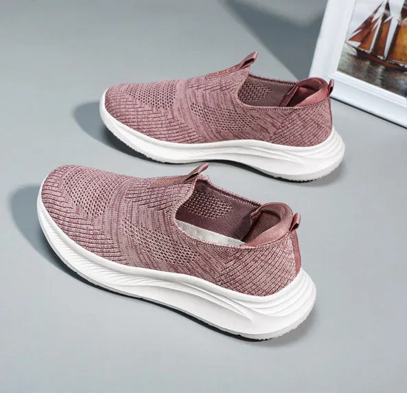 Classic Retro Slip-On Sneakers for Women in Lightweight Design