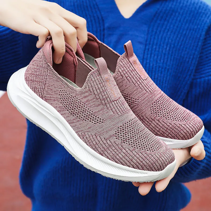 Classic Retro Slip-On Sneakers for Women in Lightweight Design