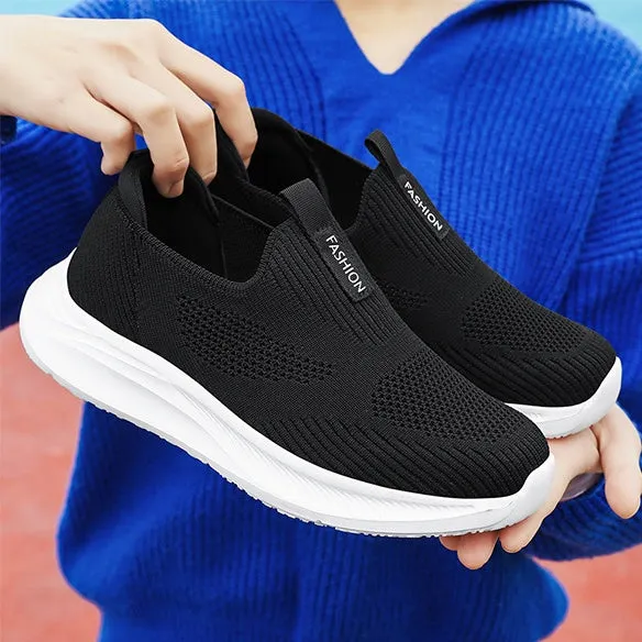 Classic Retro Slip-On Sneakers for Women in Lightweight Design