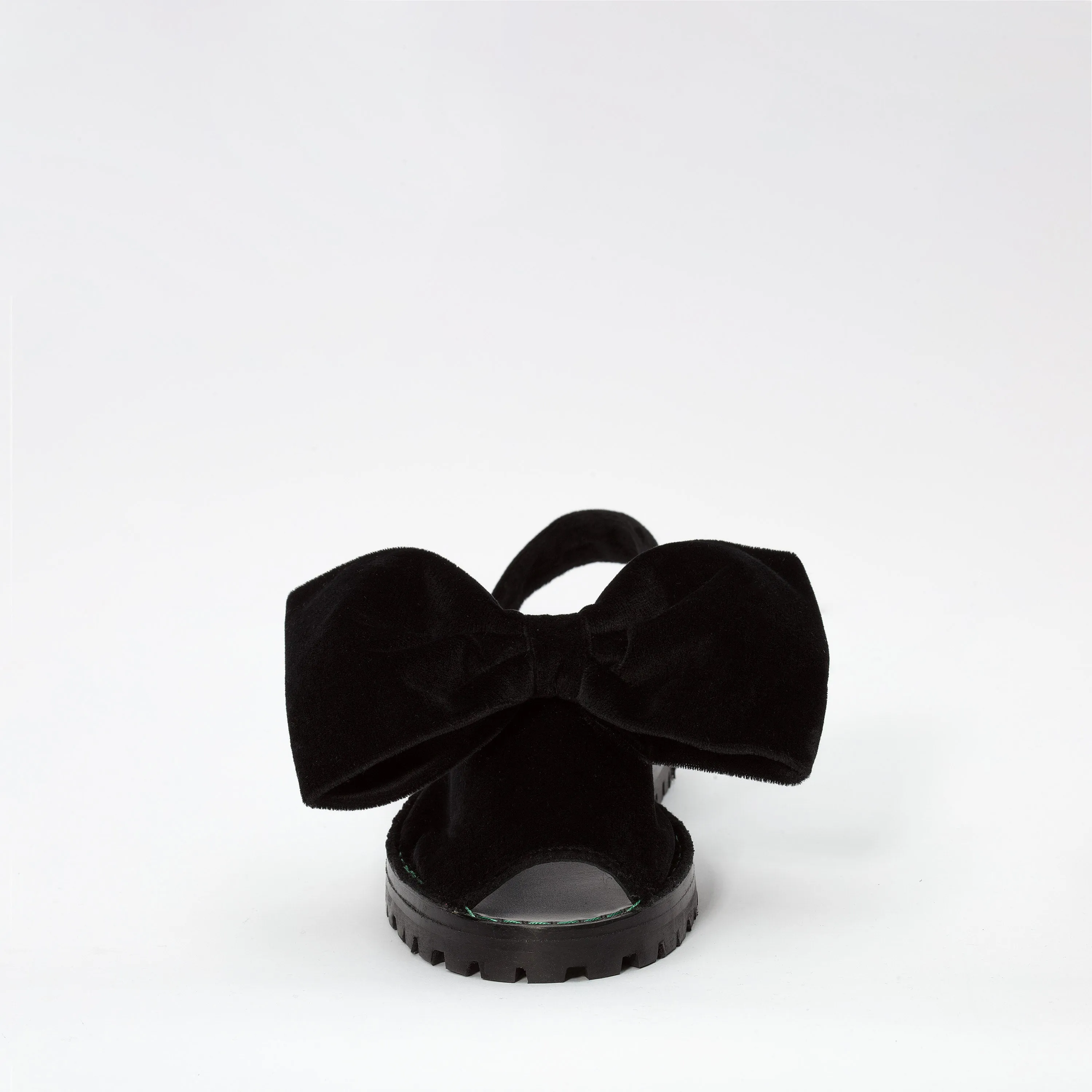 GOYA Black Velvet Bow