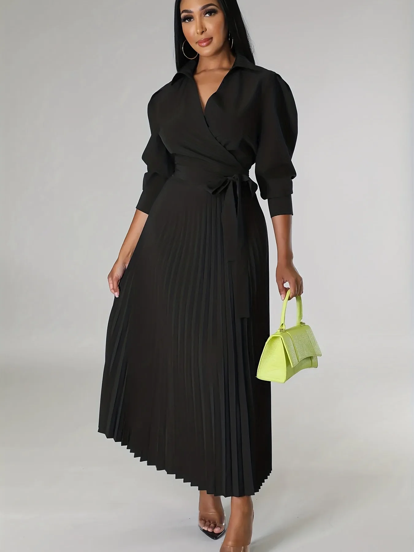 Margeaux - Elegant pleated dress with a V-neck and bow
