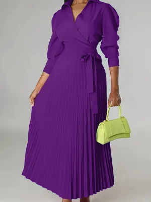 Margeaux - Elegant pleated dress with a V-neck and bow