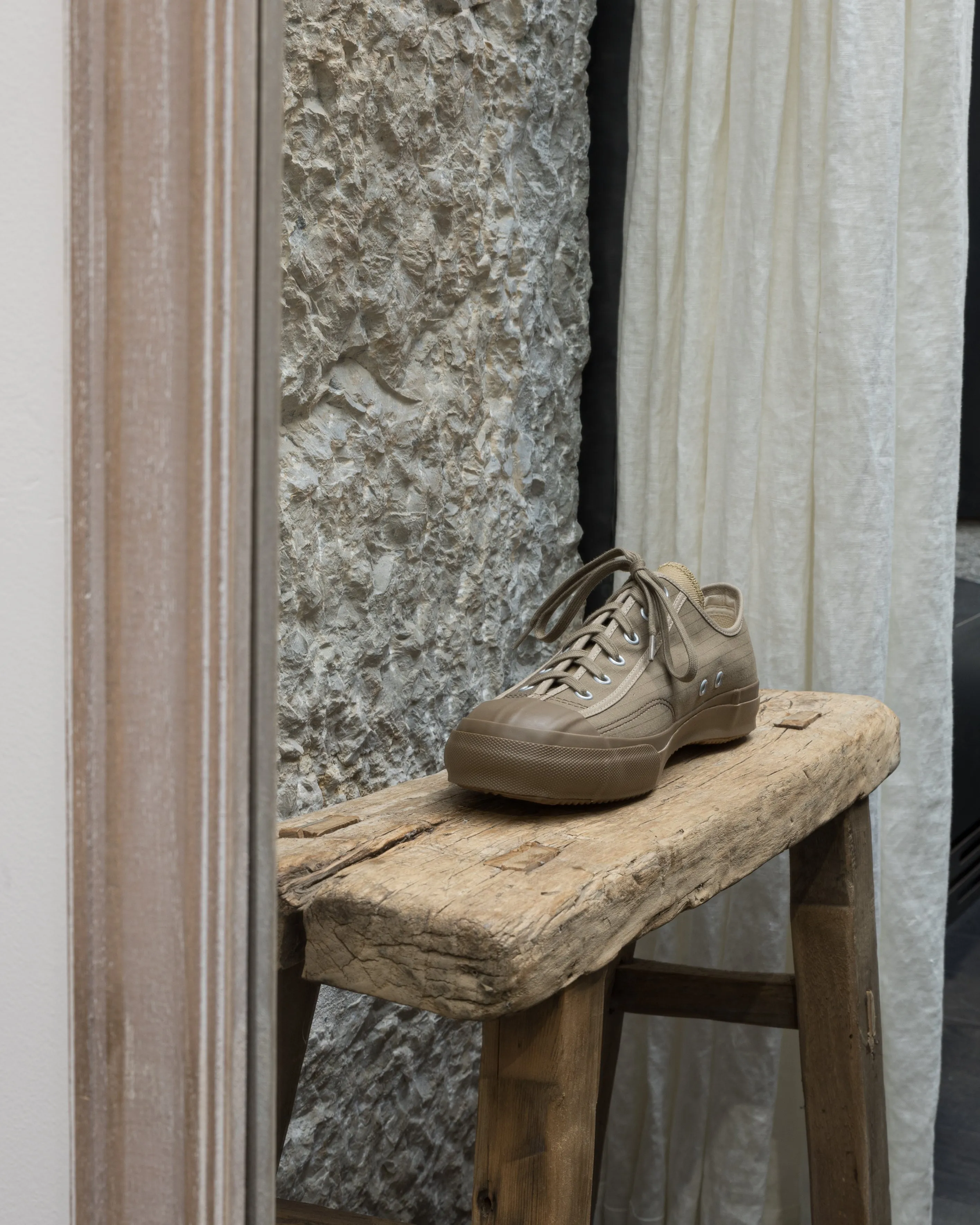 Moonstar Gym Classic in Beige Multi