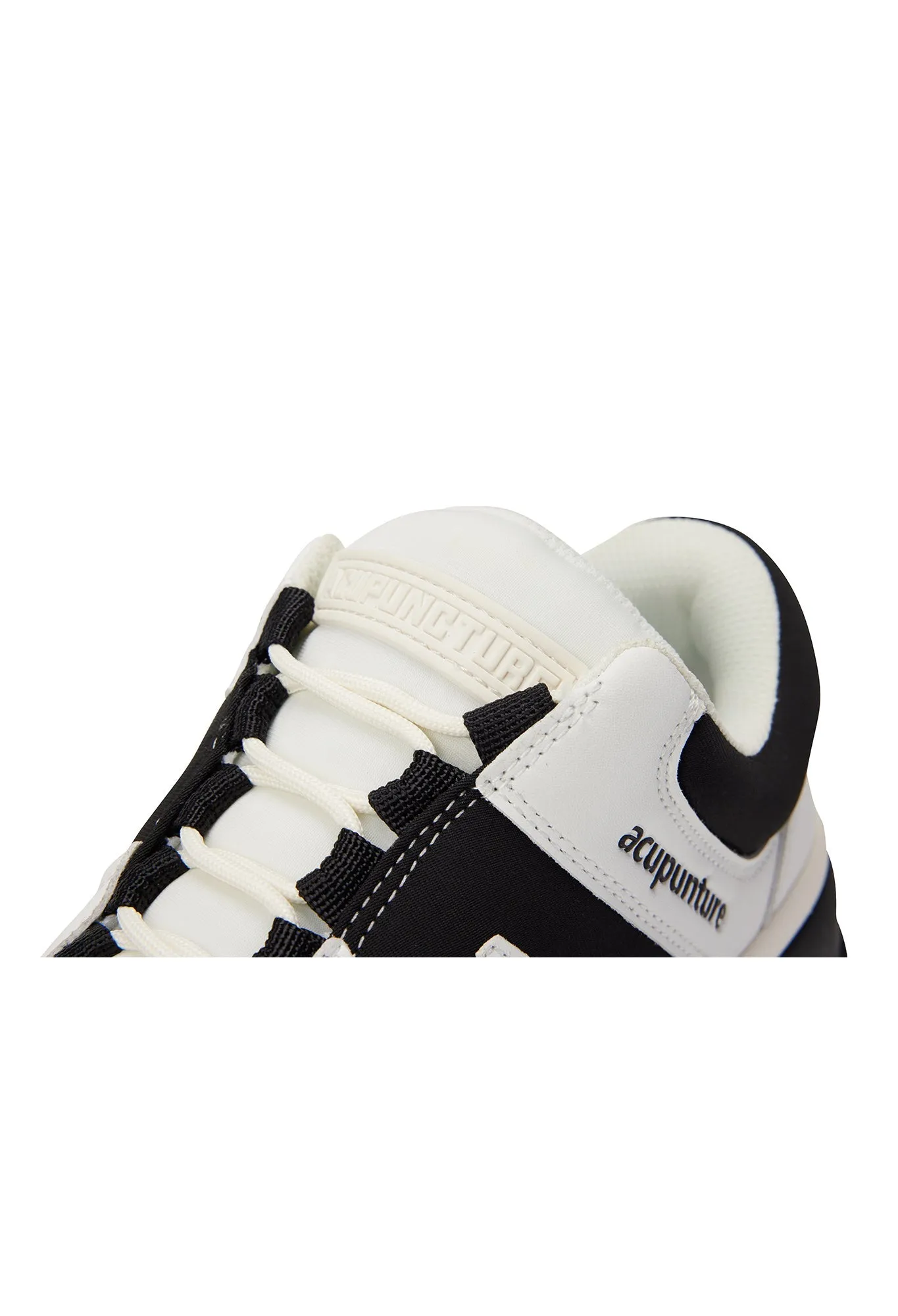 MR. BLUNDER WHITE/BLACK