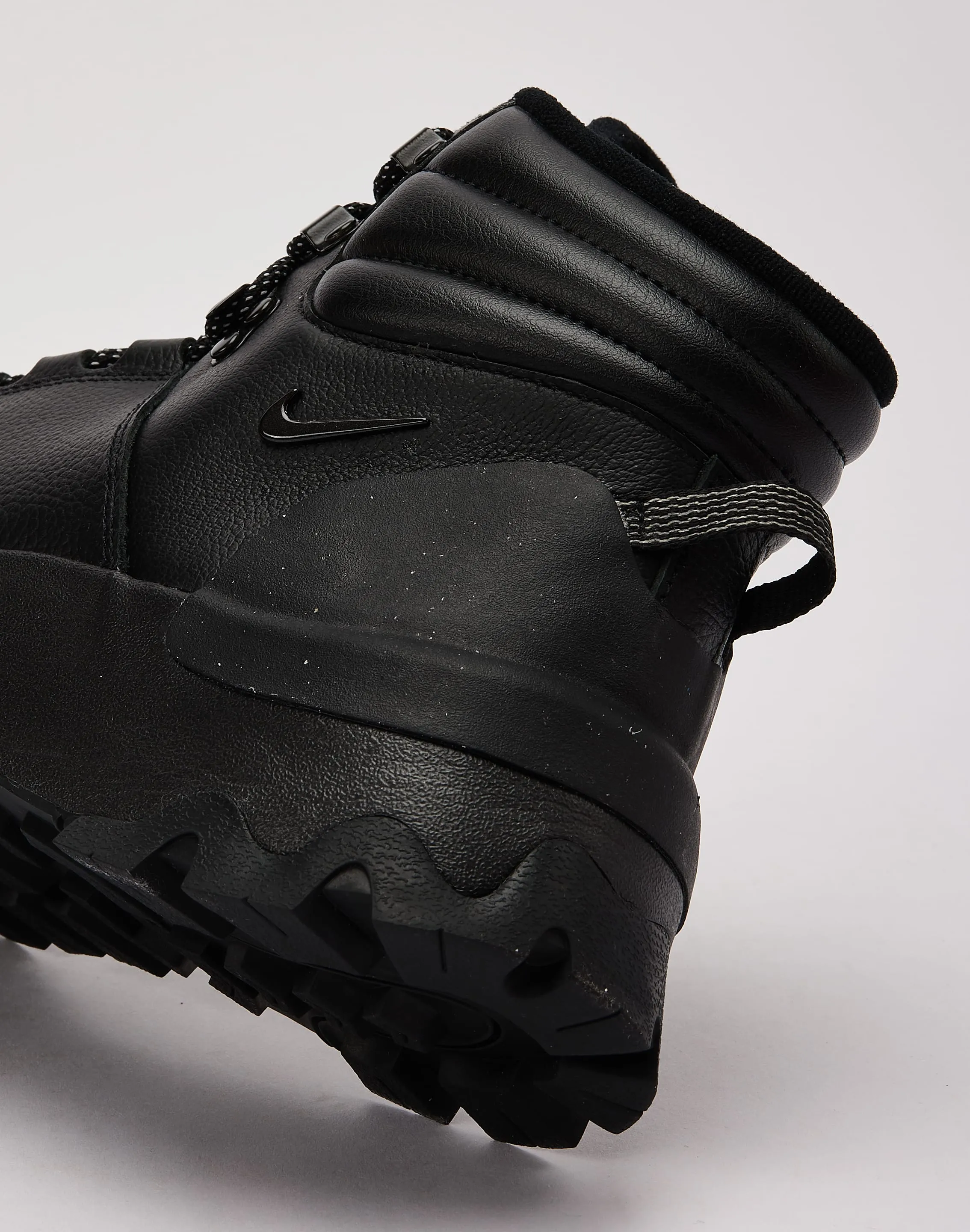 Nike City Classic Premium Waterproof Boots