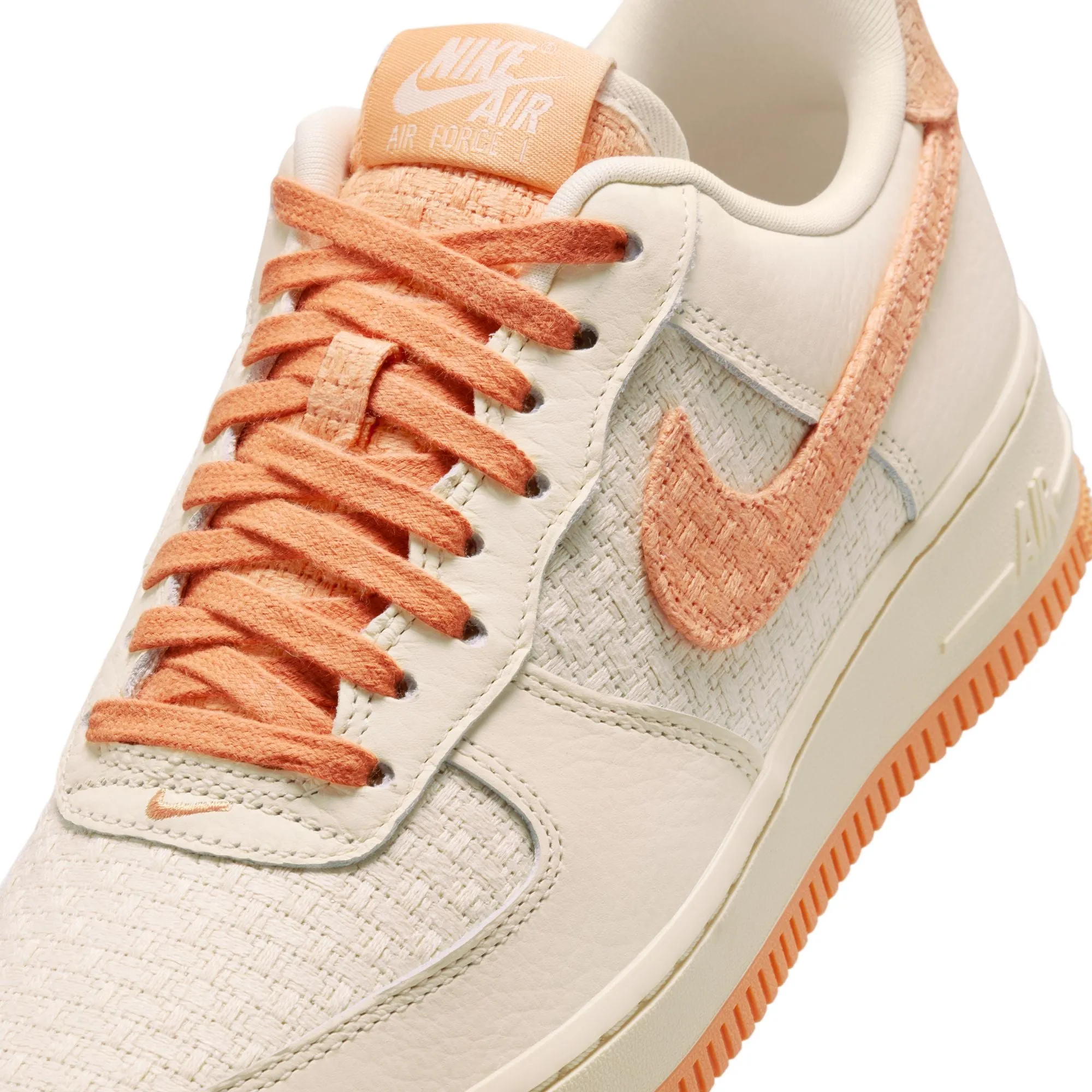 Nike Womens Air Force 1 '07 Shoes