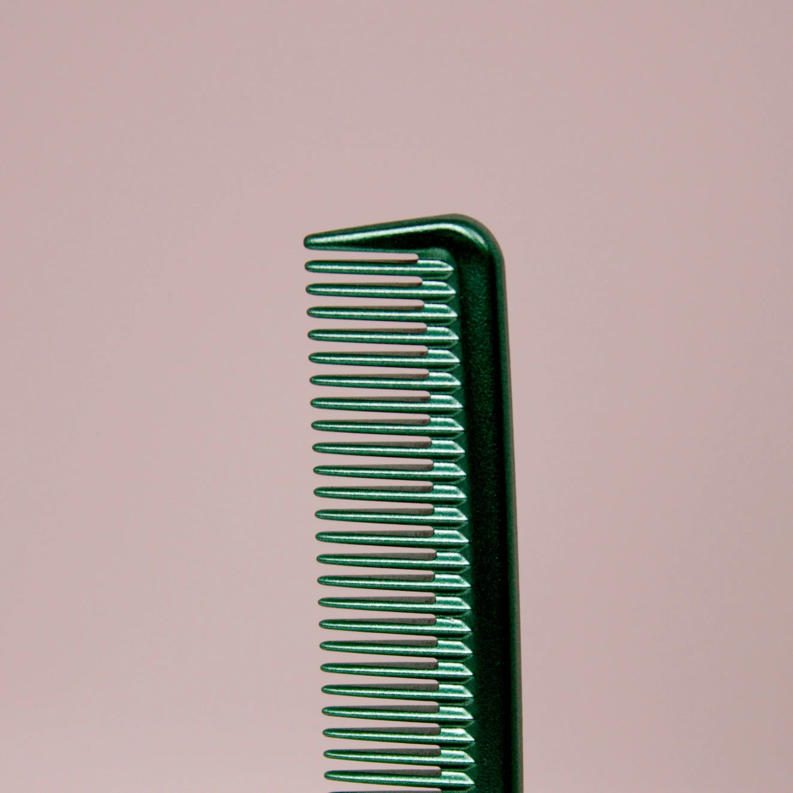 Pegasus MICOLOR 201, 7in Hard Rubber Hair Detangling/Trimmer Comb, Handmade, Seamless, Smooth Edges, Anti Static, Heat and Chemically Resistant, Wet Hair, Everyday Grooming Comb | Peines de goma dura - Green