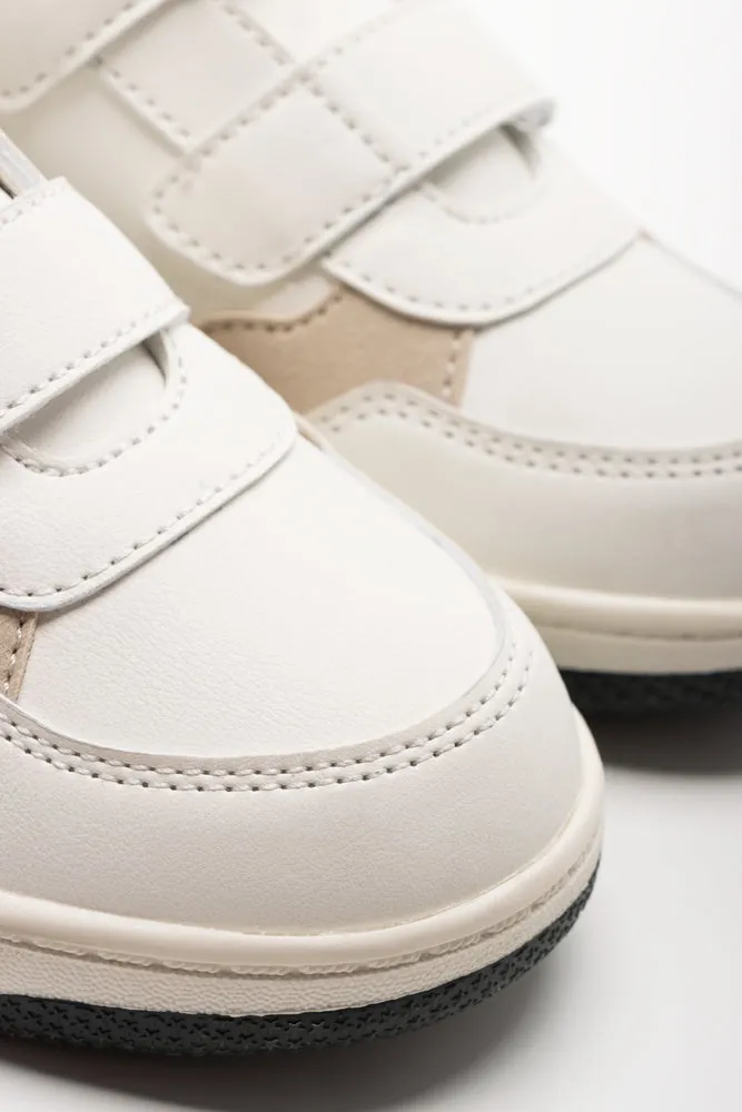 Skate Sneakers White