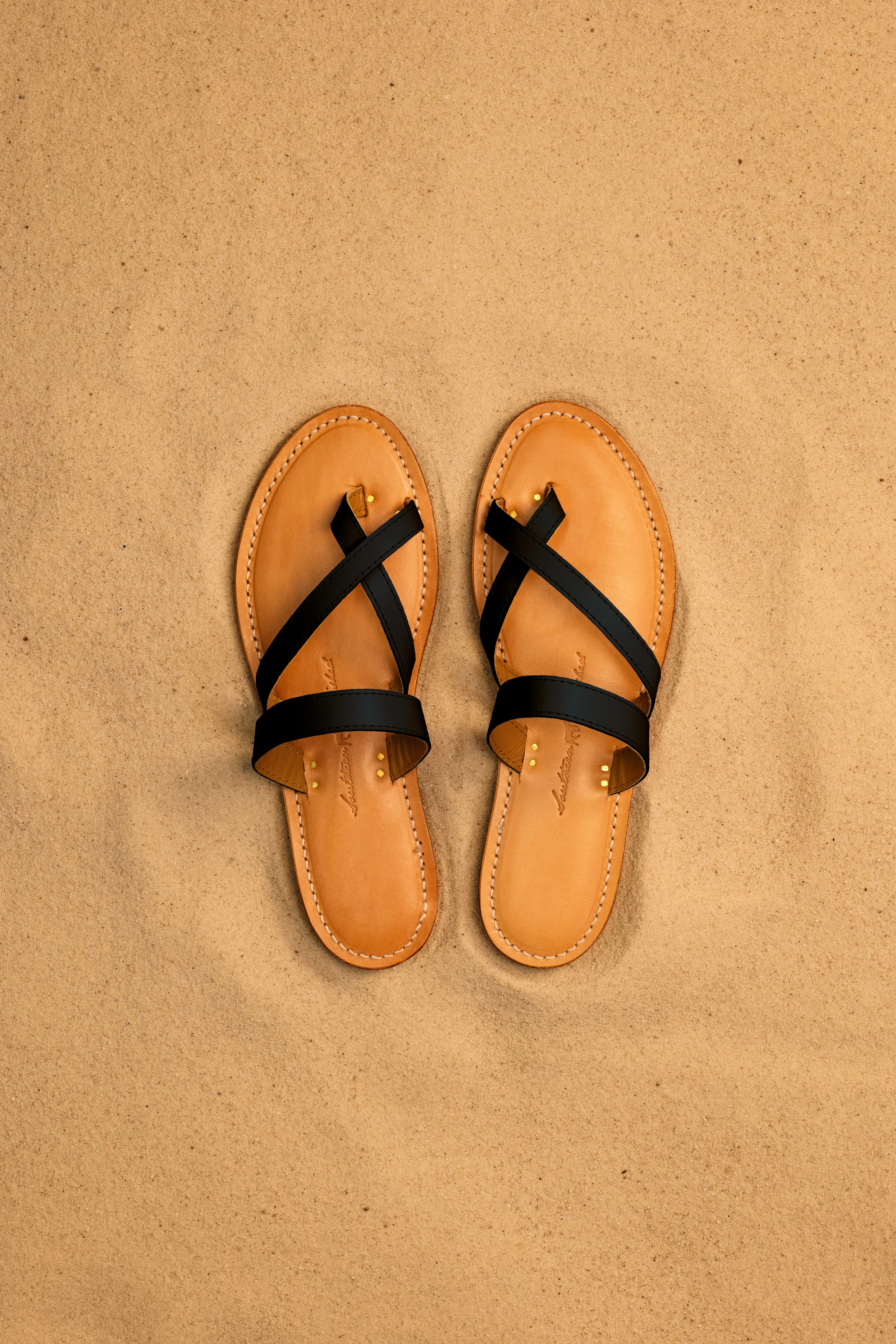 The Amelia in Black