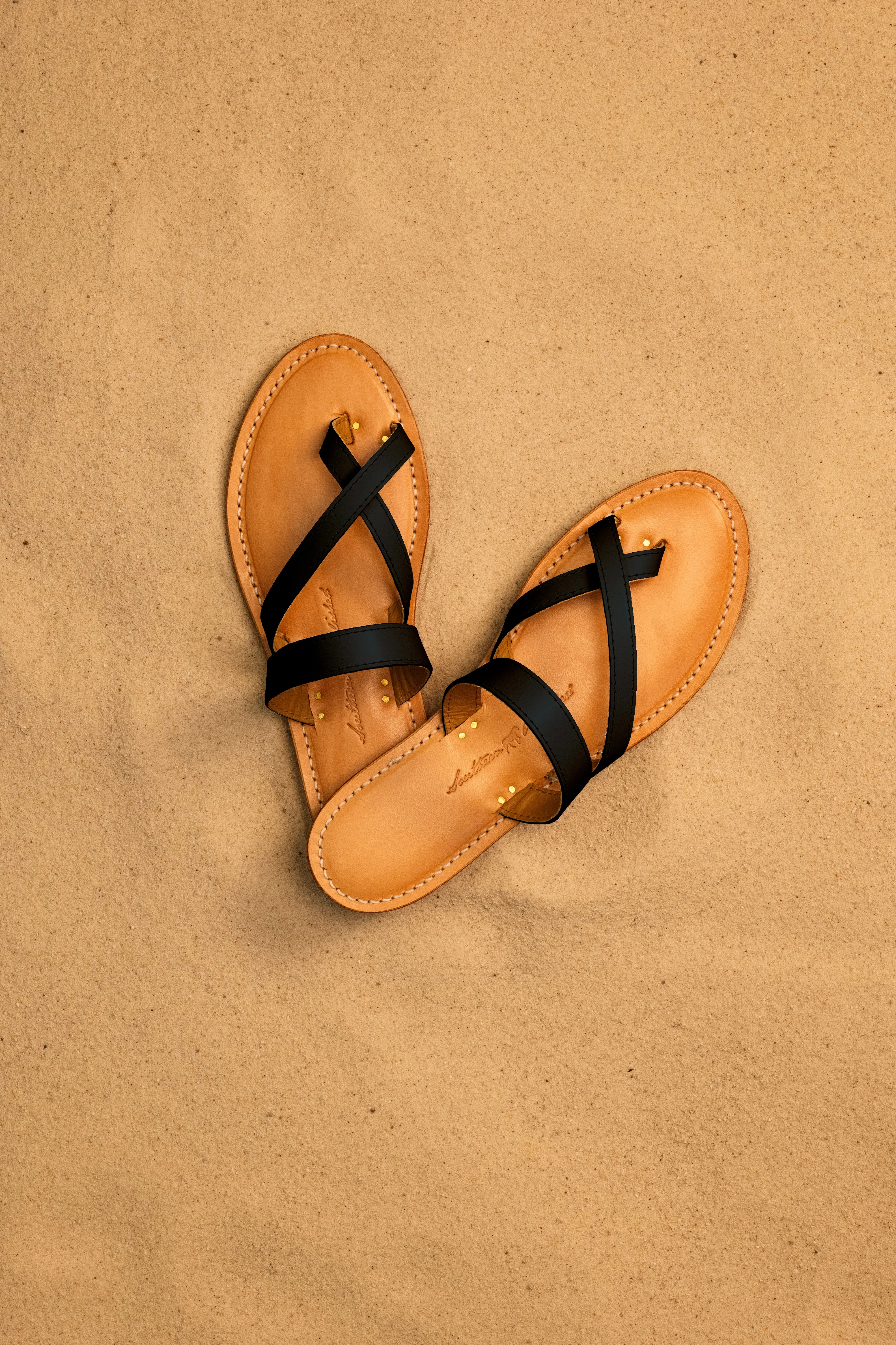 The Amelia in Black