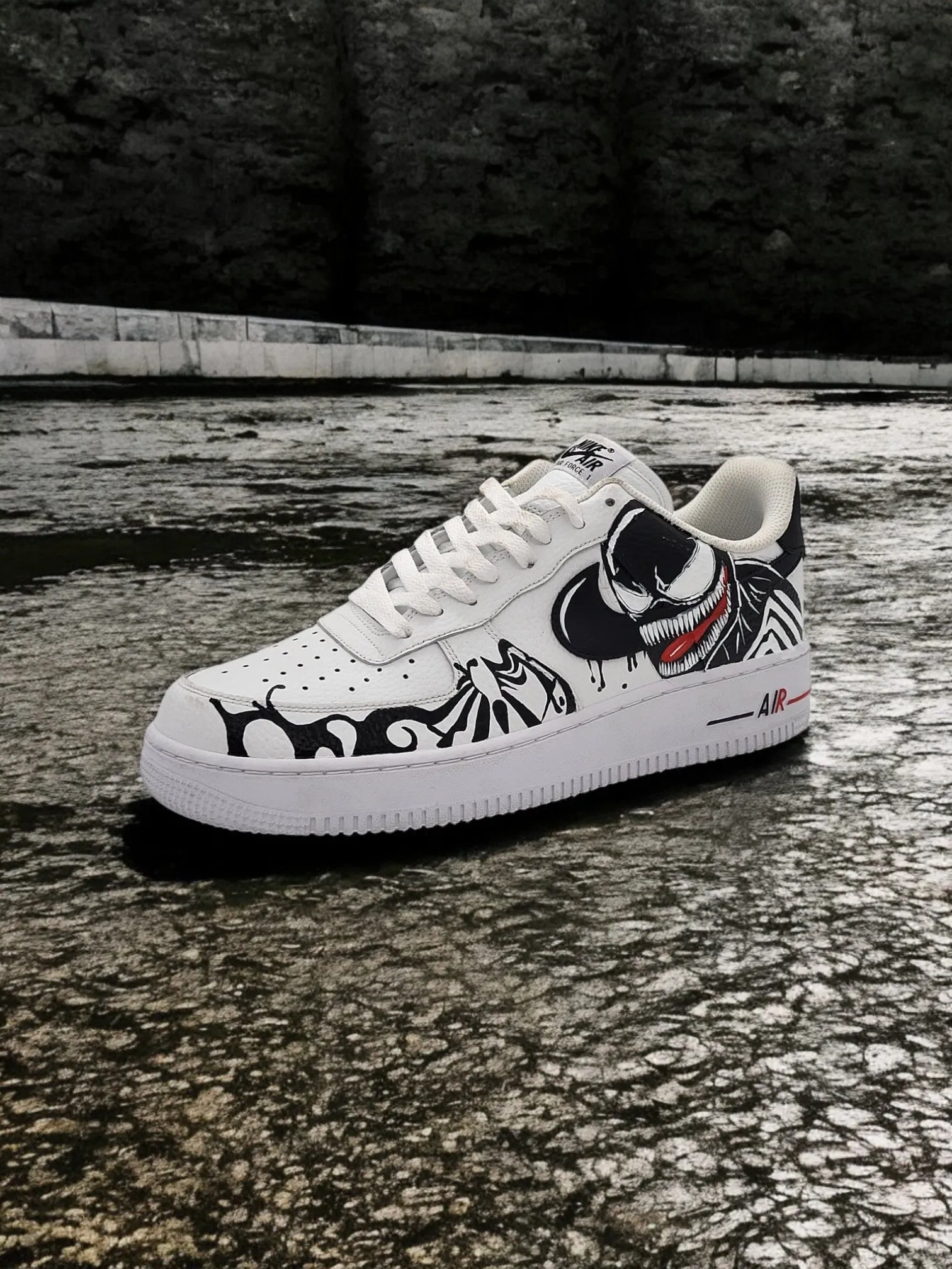 VENOMIZED AIR